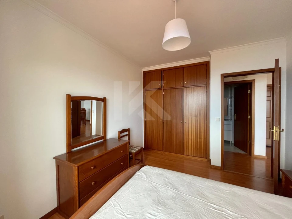 Apartamento T1 para Venda em Caniço Foto 9