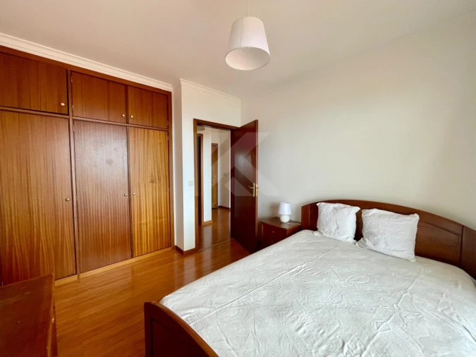 Apartamento T1 para Venda em Caniço Foto 7