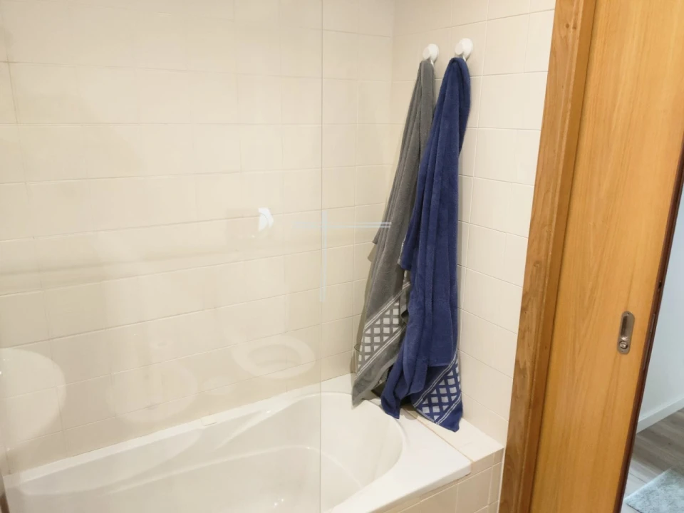 Apartamento T1 para Venda em Costa da Caparica Foto 14