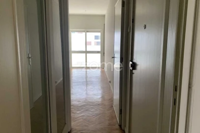 Apartamento T2 para Arrendamento em Paranhos