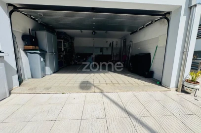 Moradia T4 para Venda em Cidade da Maia