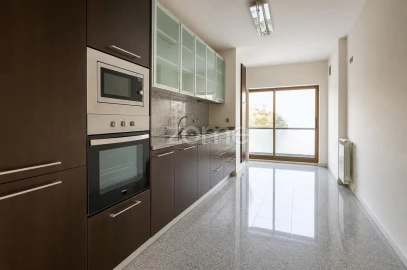 Apartamento T3 para Venda em Celeirós, Aveleda e Vimieiro