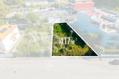 Terreno para Venda em Arcozelo