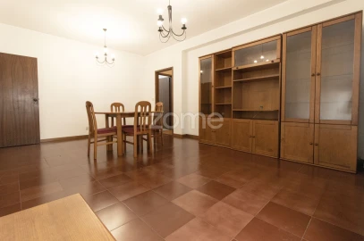 Apartamento T3 para Arrendamento em Lomar e Arcos