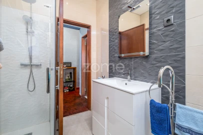 Apartamento T2 para Venda em Loures