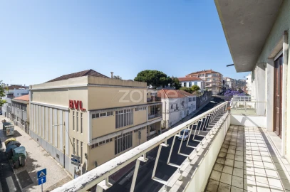 Apartamento T2 para Venda em Loures