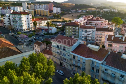 Apartamento T2 para Venda em Loures