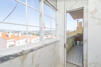 Apartamento T2 para Venda em Loures