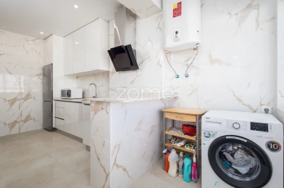 Apartamento T2 para Venda em Loures