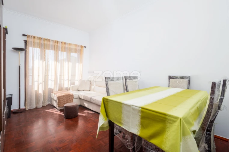 Apartamento T2 para Venda em Loures Foto 14