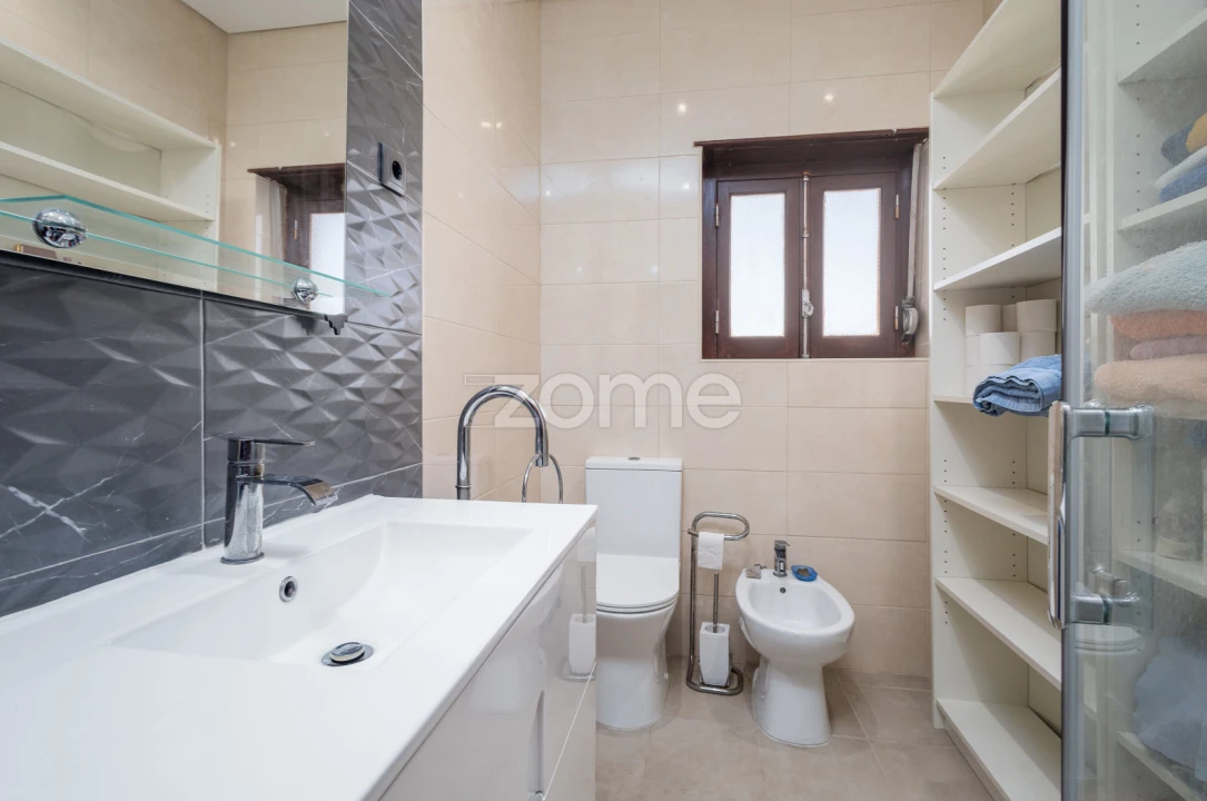 Apartamento T2 para Venda em Loures Foto 11