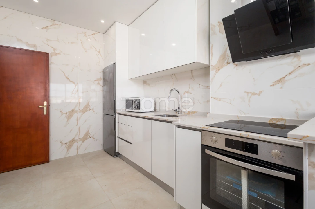 Apartamento T2 para Venda em Loures Foto 7