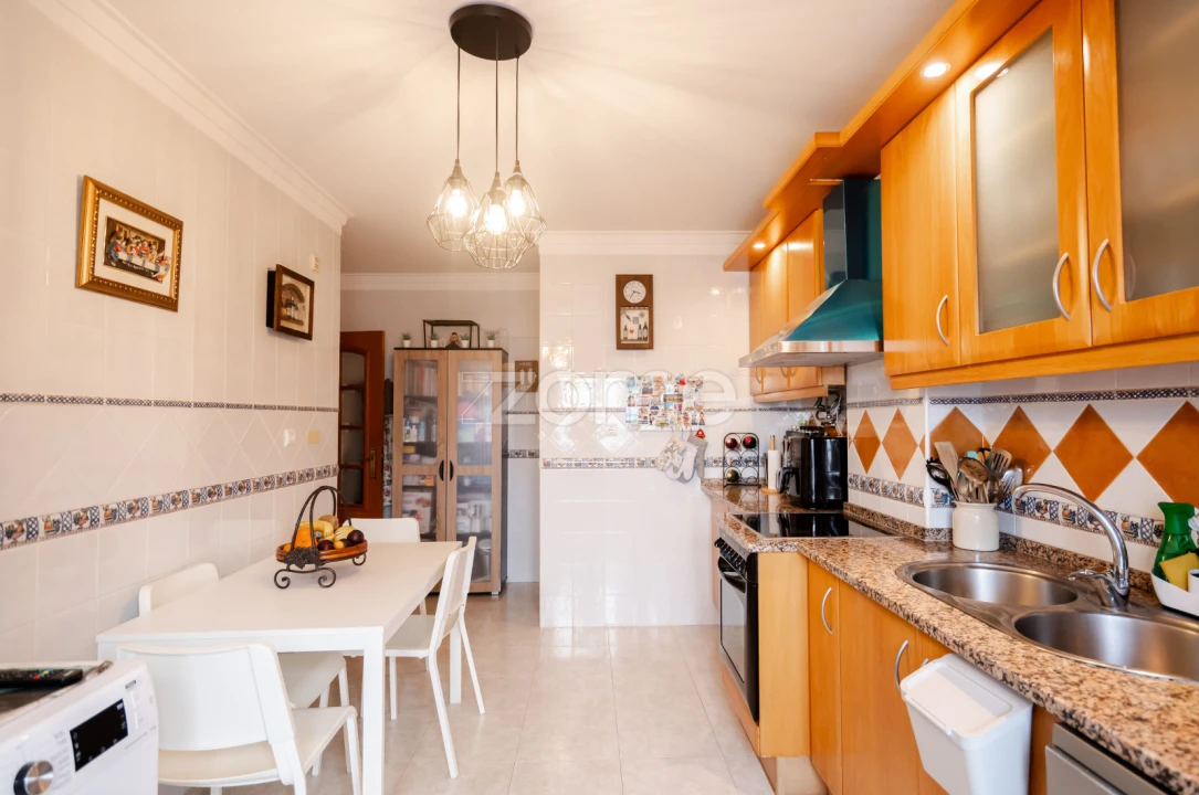 Apartamento T3 para Venda em Samora Correia Foto 4