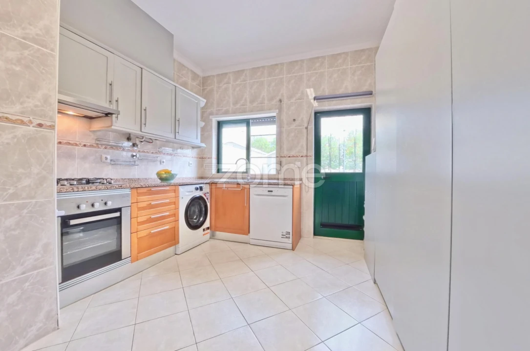 Apartamento T3 para Venda em Silves Foto 12