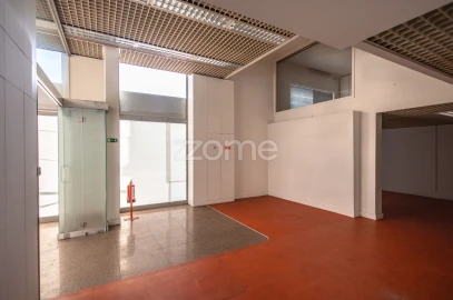 Negócio para Venda em Odivelas
