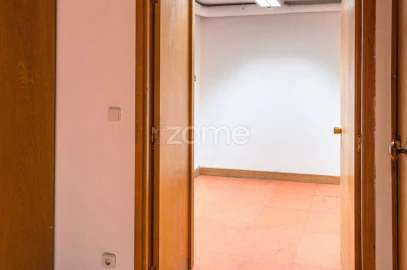 Negócio para Venda em Odivelas