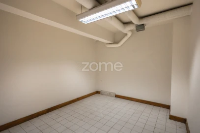 Negócio para Venda em Odivelas