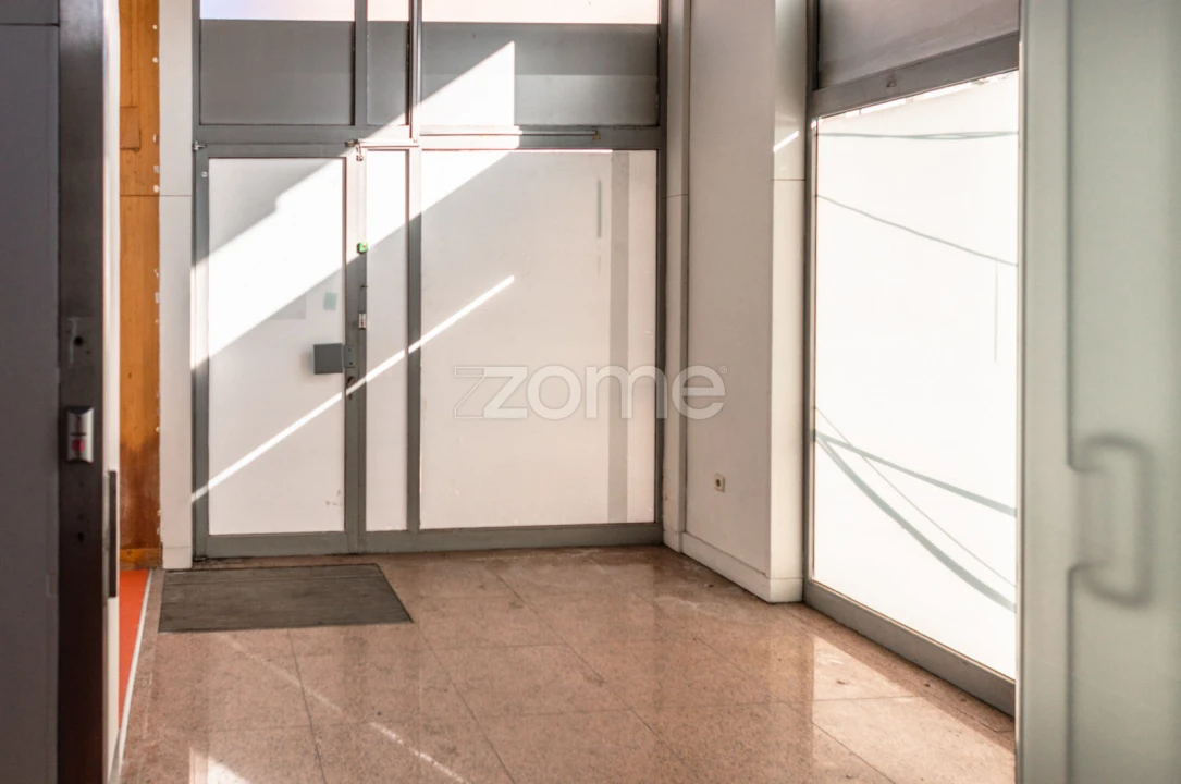 Negócio para Venda em Odivelas Foto 7