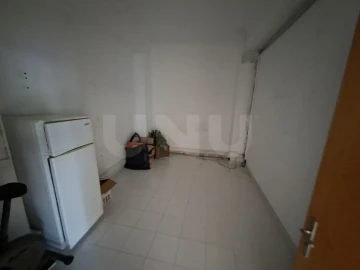 Loja para Venda em Santa Maria, São Pedro e Matacães