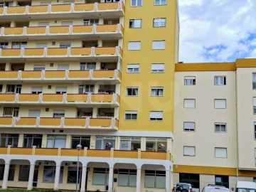 Loja para Venda em Santa Maria, São Pedro e Matacães
