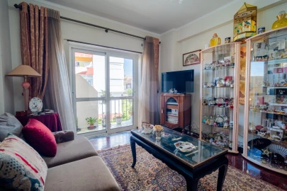 Apartamento T4 para Venda em Nossa Senhora do Pópulo, Coto e São Gregório