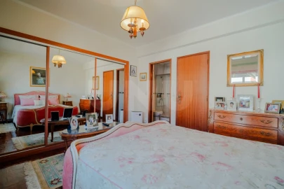Apartamento T4 para Venda em Nossa Senhora do Pópulo, Coto e São Gregório