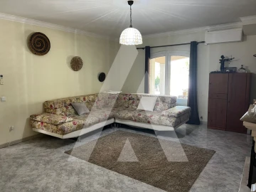 Moradia T4 para Venda em Oliveirinha