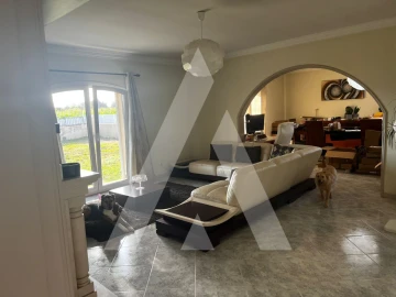 Moradia T4 para Venda em Oliveirinha