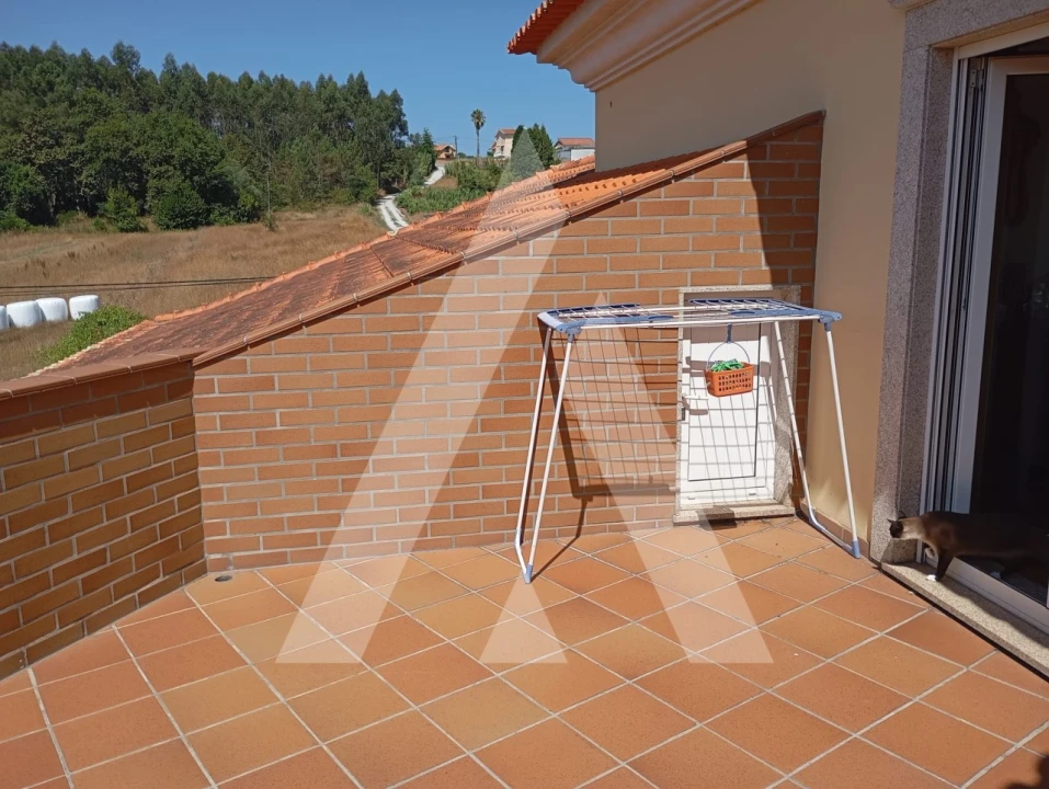 Moradia T6 para Venda em Palhaça Foto 48