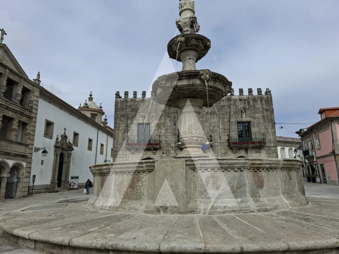 Loja para Arrendamento em Santa Maria Maior e Monserrate e Meadela Foto 2