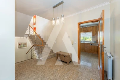 Moradia T4 para Venda em Geraz do Lima (Santa Maria, Santa Leocádia, Moreira), Deão