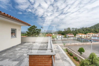 Moradia T4 para Venda em Geraz do Lima (Santa Maria, Santa Leocádia, Moreira), Deão