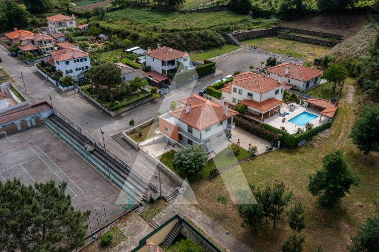 Moradia T4 para Venda em Geraz do Lima (Santa Maria, Santa Leocádia, Moreira), Deão Foto 57