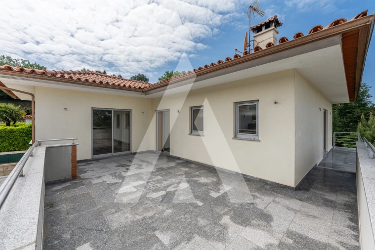 Moradia T4 para Venda em Geraz do Lima (Santa Maria, Santa Leocádia, Moreira), Deão Foto 45