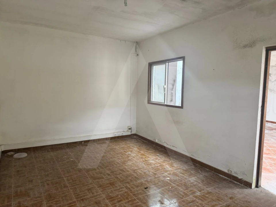 Moradia T4 para Venda em Vila Nova de Monsarros Foto 5