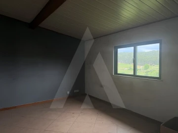 Moradia T4 para Venda em Vila Nova de Monsarros