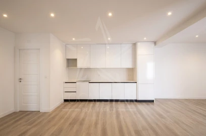 Apartamento T2 para Venda em Nazare