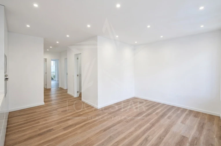 Apartamento T3 para Venda em Nazare Foto 7
