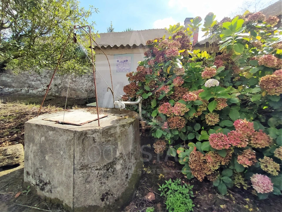 Moradia T4 para Venda em Usseira Foto 15