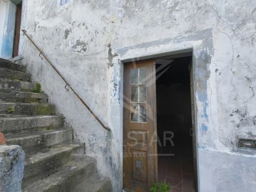 Moradia T4 para Venda em Usseira