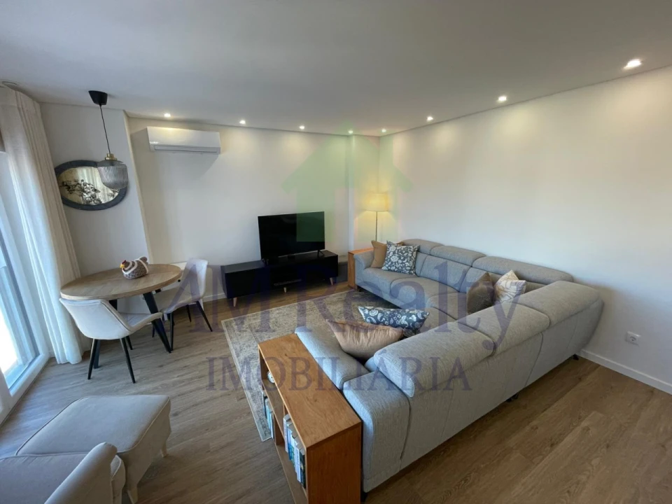 Apartamento T2 para Venda em Bombarral e Vale Covo Foto 11