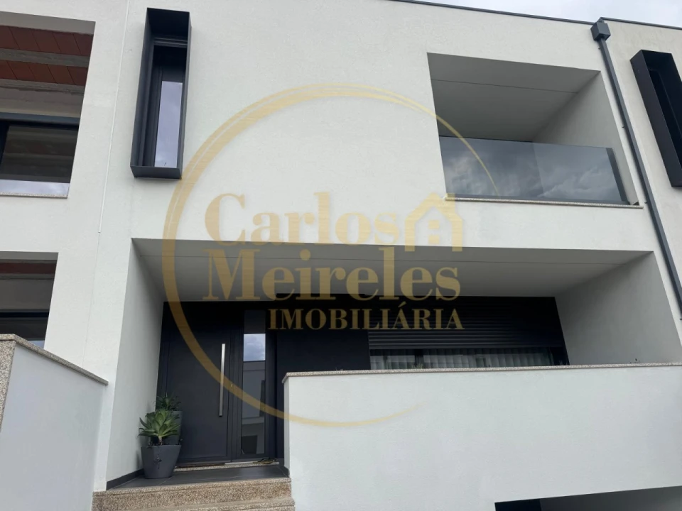 Moradia T3 para Venda em Turiz Foto 2