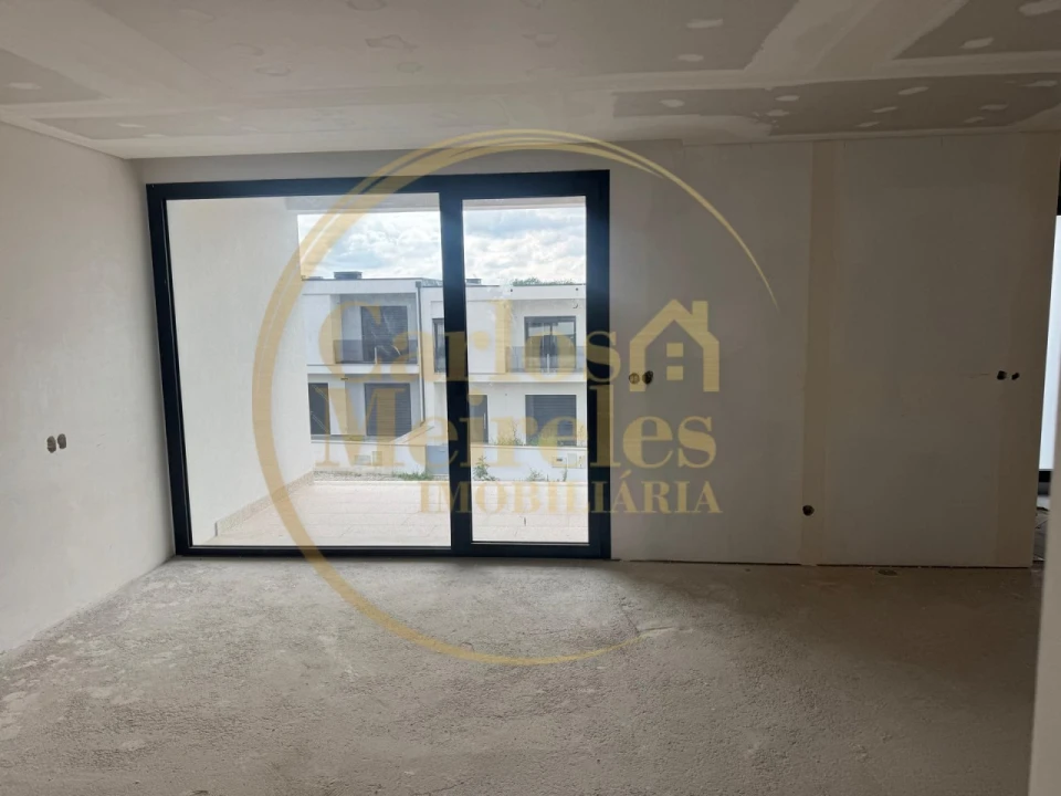 Moradia T3 para Venda em Turiz Foto 7