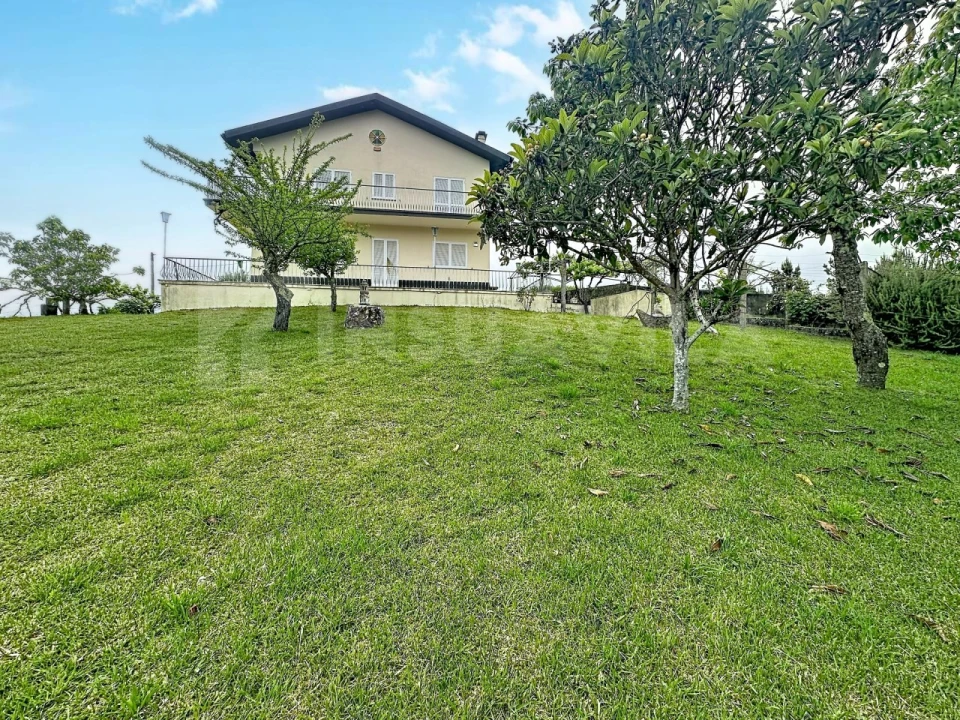 Moradia T4 para Venda em Sopo Foto 1