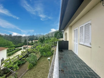 Moradia T4 para Venda em Sopo