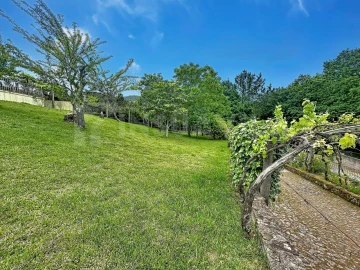 Moradia T4 para Venda em Sopo