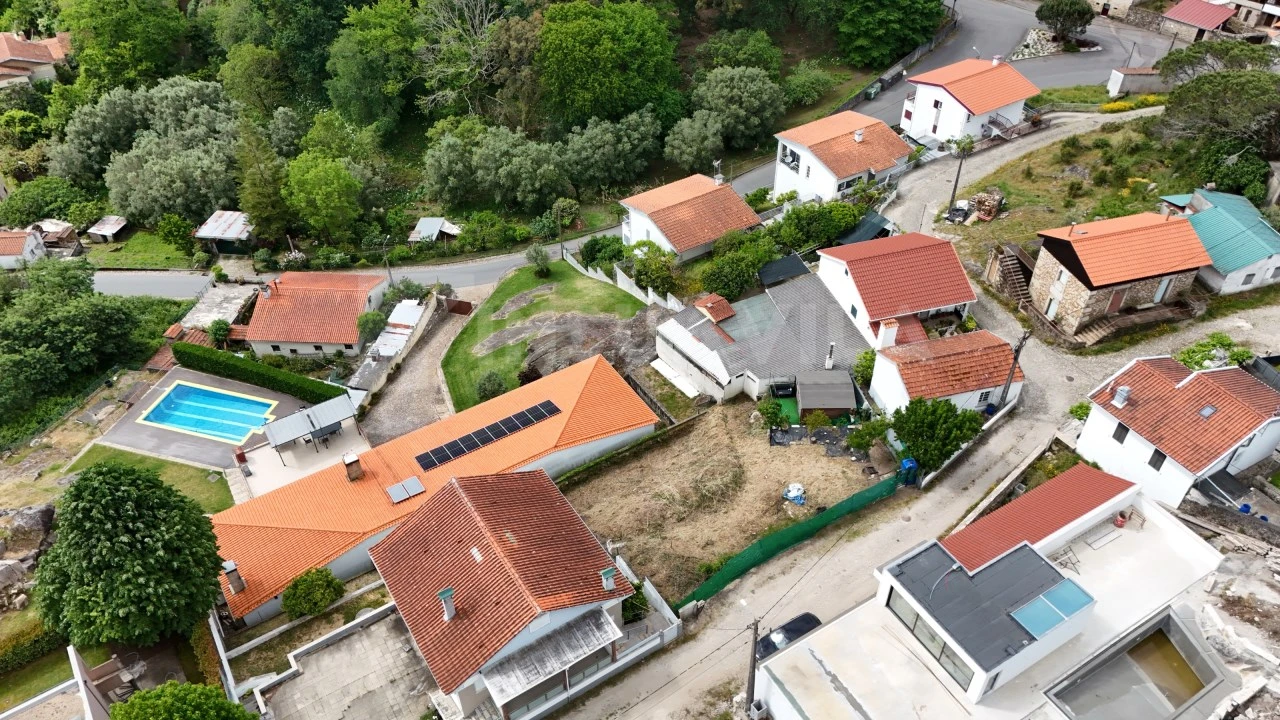 Terreno para Venda em Vilar de Mouros Foto 3