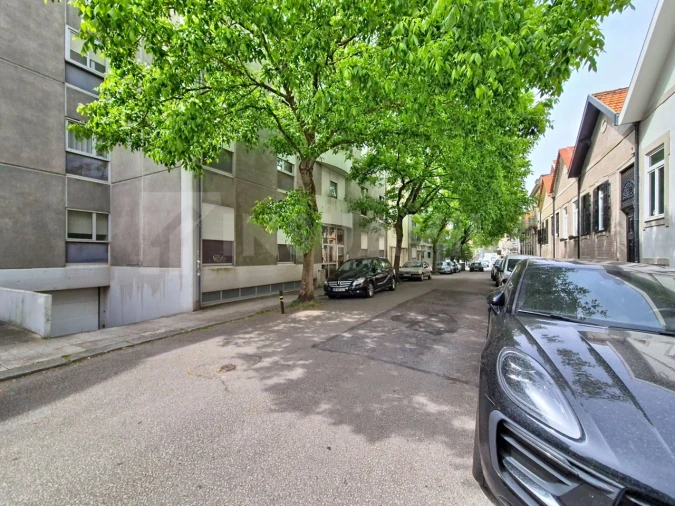 Apartamento T3 para Venda em Aldoar, Foz do Douro e Nevogilde Foto 2