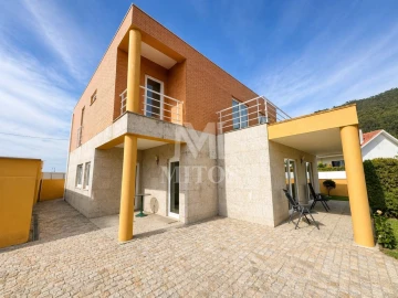 Moradia T3 para Venda em Carreço