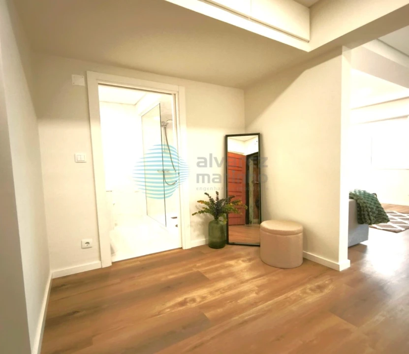 Apartamento T3 para Venda em Benfica Foto 2